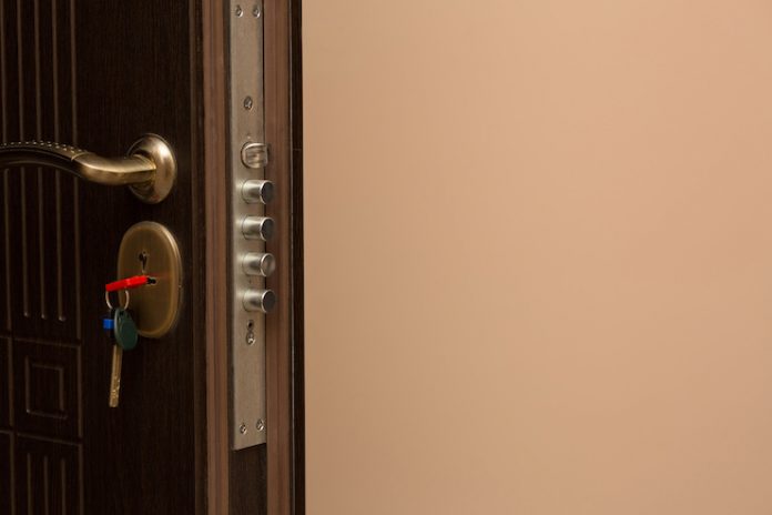 Come Aprire Una Porta Tagliafuoco Senza Chiave