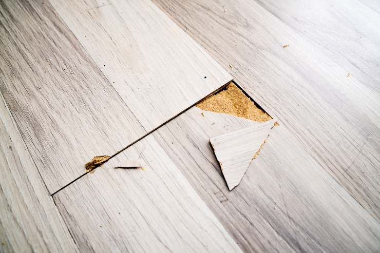 Aggiustare da soli il parquet