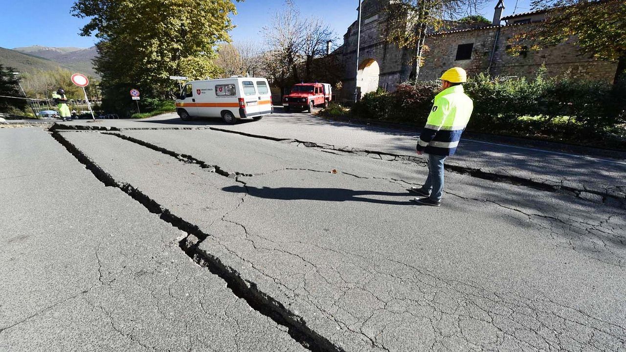 Terremoto: i comportamenti da adottare quando si verifica