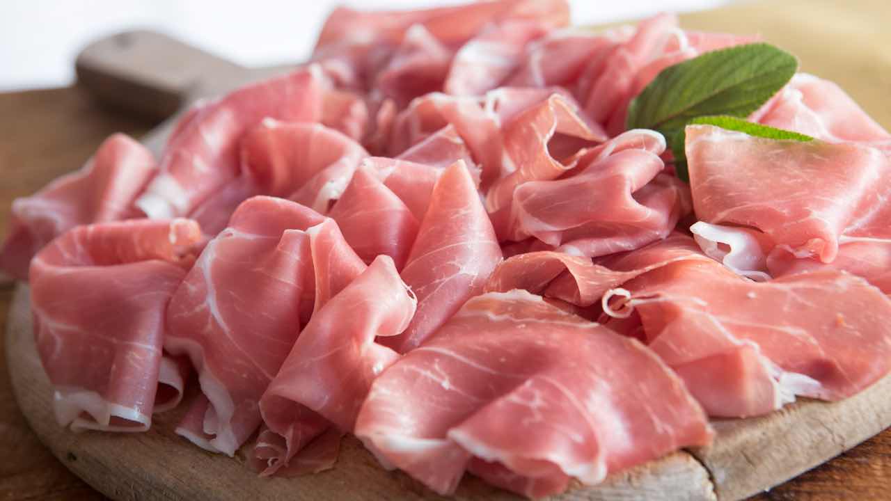 prosciutto fa male o bene