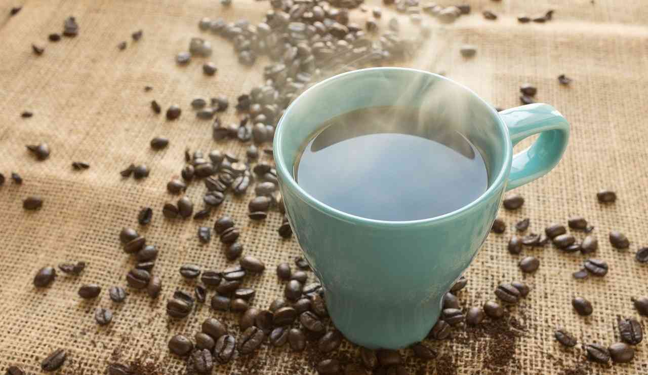 Preparare in casa il caffè americano