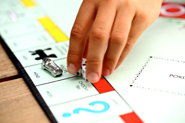 Come si gioca a Monopoly: tutto quello che c'è da sapere