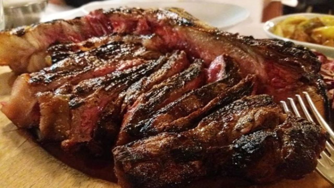 Bistecca fiorentina: come cucinarla alla perfezione