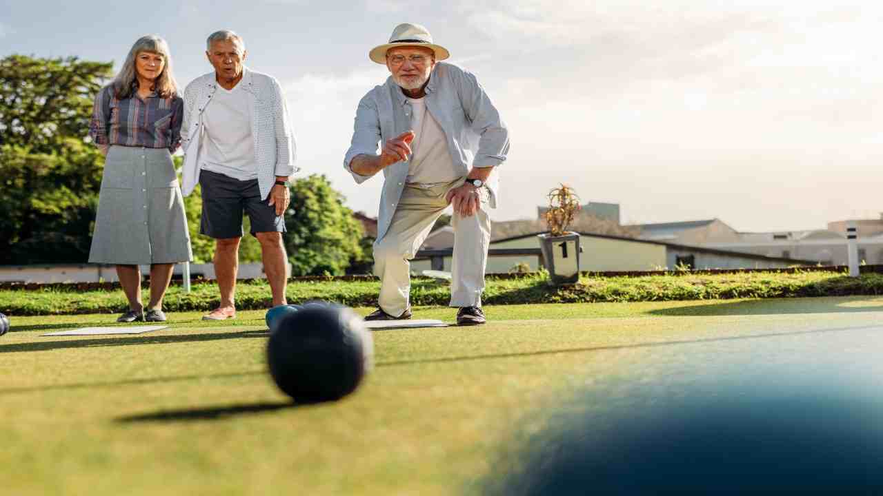 Giocare a bocce: i benefici su corpo e mente