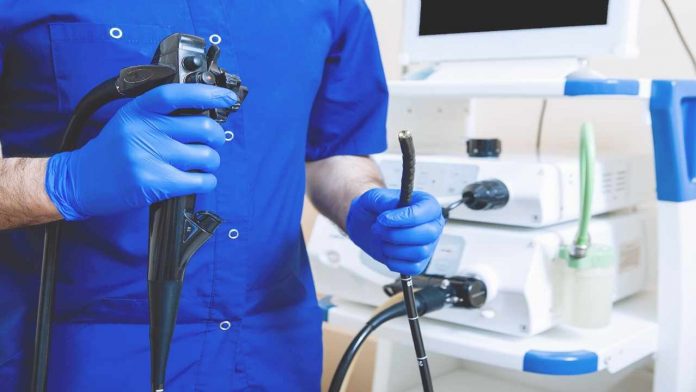 Gastroscopia: tutto quello che c'è da sapere su questo esame Gastroscopia: è dolorosa? Quanto dura? Le risposte a tutte le domande