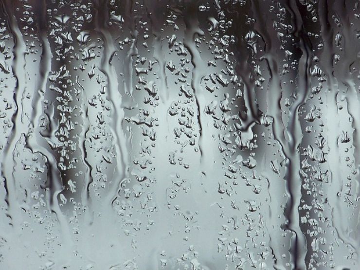 Pulizia vetri doccia: come eseguirla per un risultato impeccabile