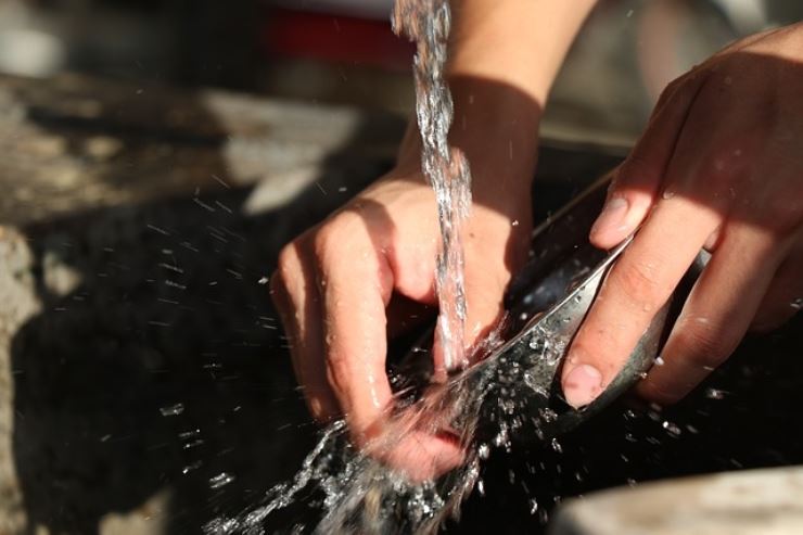 6 cattive abitudini in cucina che mettono inaspettatamente a rischio la salute