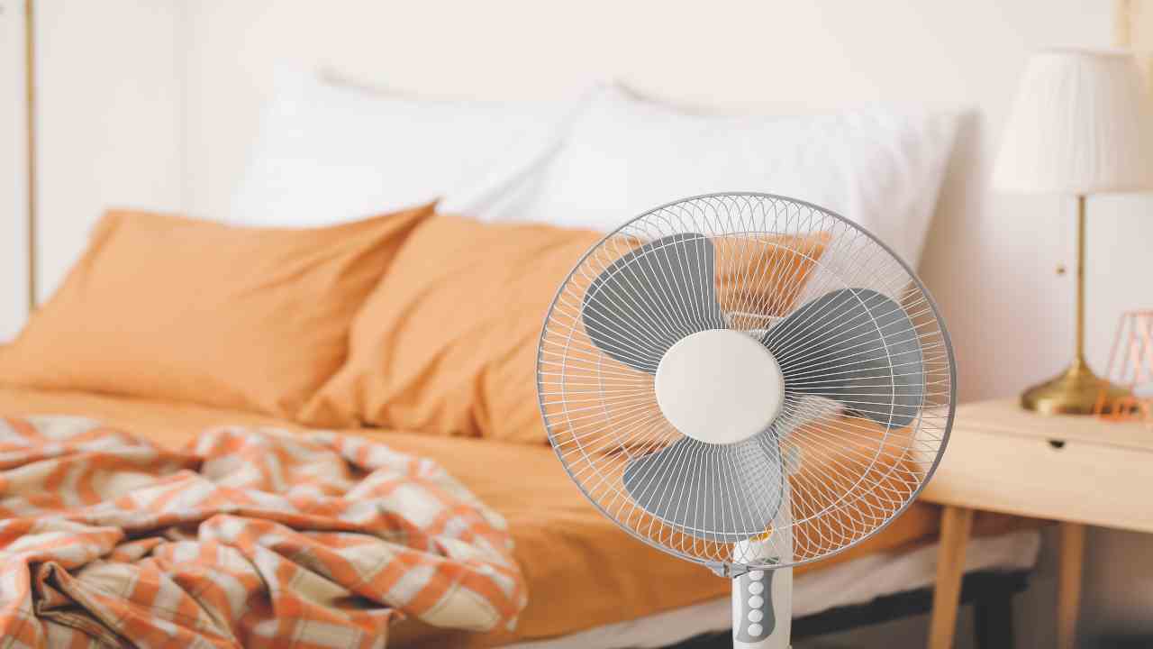 Ventilatore, non dormiteci di notte: scoperta la motivazione