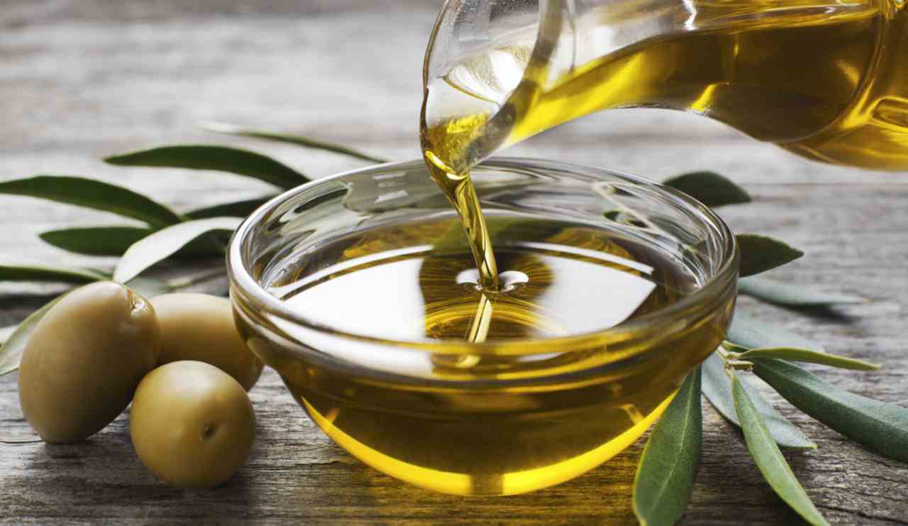 Olio d'oliva benefici