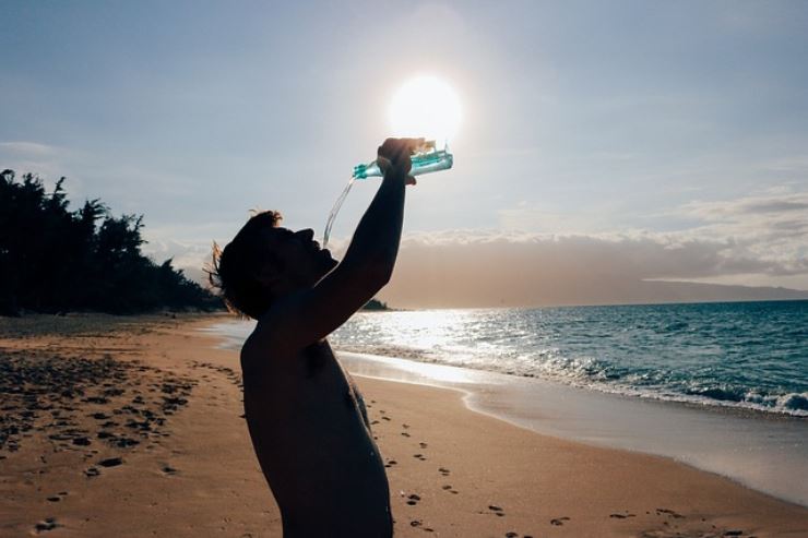 Dieta e vacanze, le cattive abitudini che ci fanno ingrassare in estate