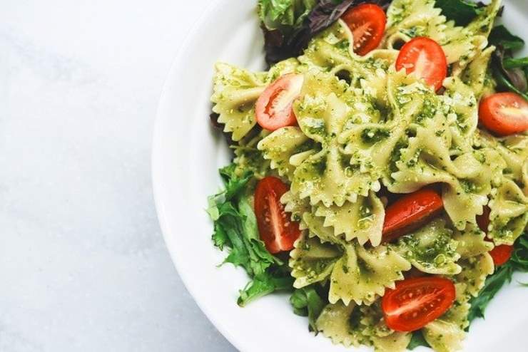 Pasta, fa male mangiarla a cena? La risposta dell'esperto