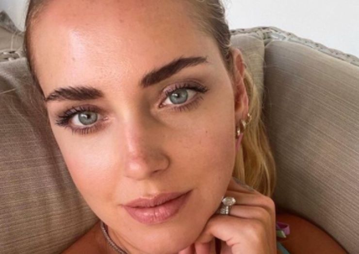 Chiara Ferragni il suo ultimo contratto per la nuova collezione primavera estate 2022