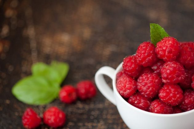Incredibile che un piccolo frutto rosso possa dare tutti questi benefici