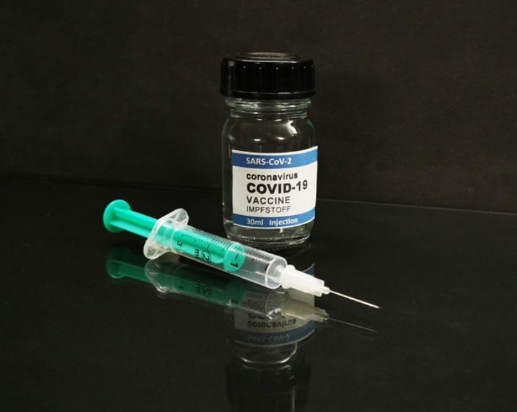 Gli effetti collaterali del vaccino Covid: ecco quali e quanti sono