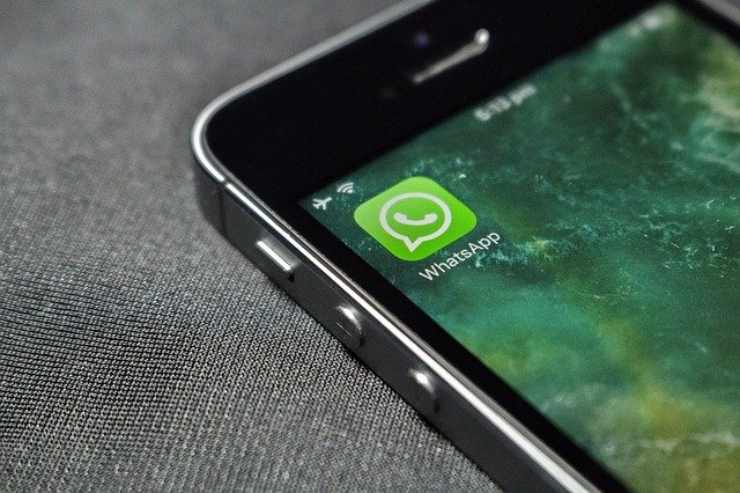 Whatsapp addio vocali fastidiosi, finalmente ecco cosa cambierà
