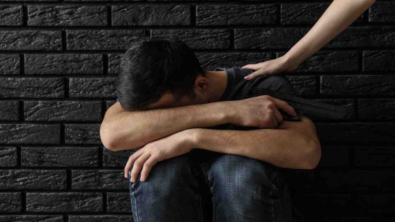È allarme suicidio nei giovani: come intervenire contro la seconda causa di morte