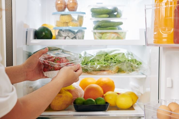 Si butta troppo cibo: i consigli utili per evitare di sprecare gli alimenti