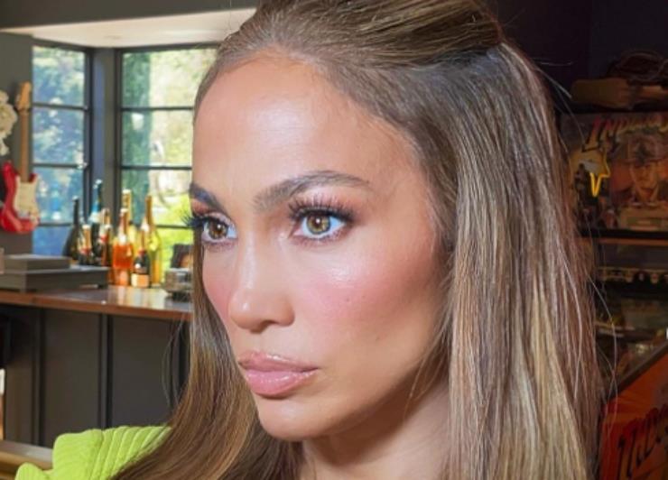 Jennifer Lopez ha un segreto alimentare per la sua pelle over 50enne: eccolo svelato