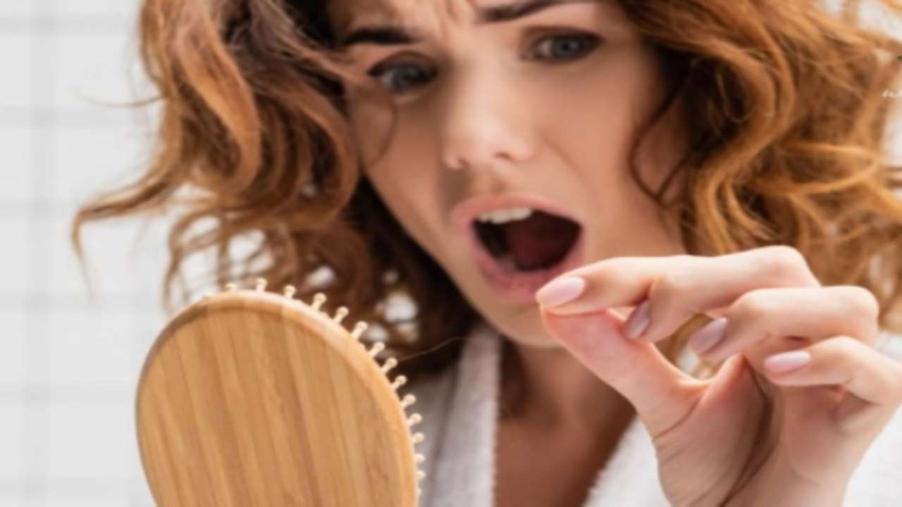 Caduta dei capelli altro che shampoo, si contrasta per prima cosa partendo da qui