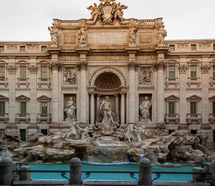 fontana trevi monete