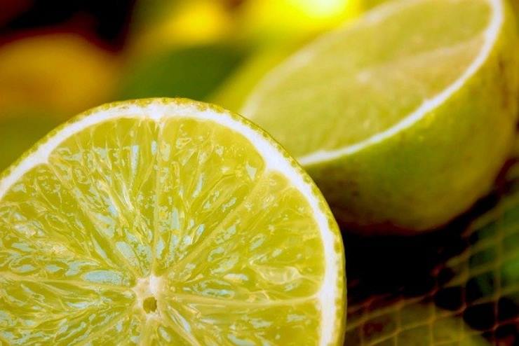 Limoni bolliti ecco perché dovremmo farli, incredibili gli effetti