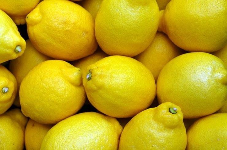 Limoni bolliti ecco perché dovremmo farli, incredibili gli effetti