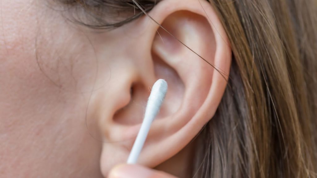 Medi Grade Kit Siringa per Pulizia Orecchie con Olio d'Oliva in Gocce – Siringa per Tappi Orecchie con 3 Punte a Getto Quadruplo – Kit Medico per Uso Domestico - Migliora L'udito