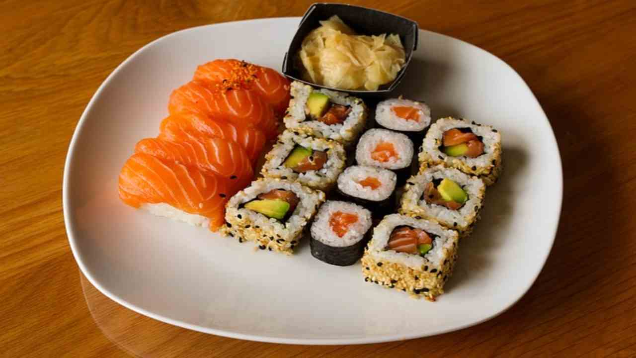 Sushi e cibo giapponese: come riconoscere maki, uramaki e tamaki