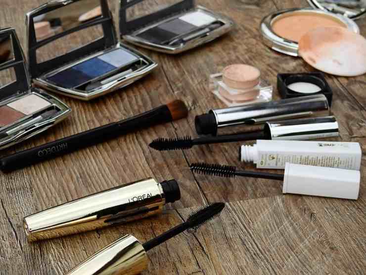 Spugnette da make-up: avete sempre sbagliato tutto se non le avete usate così