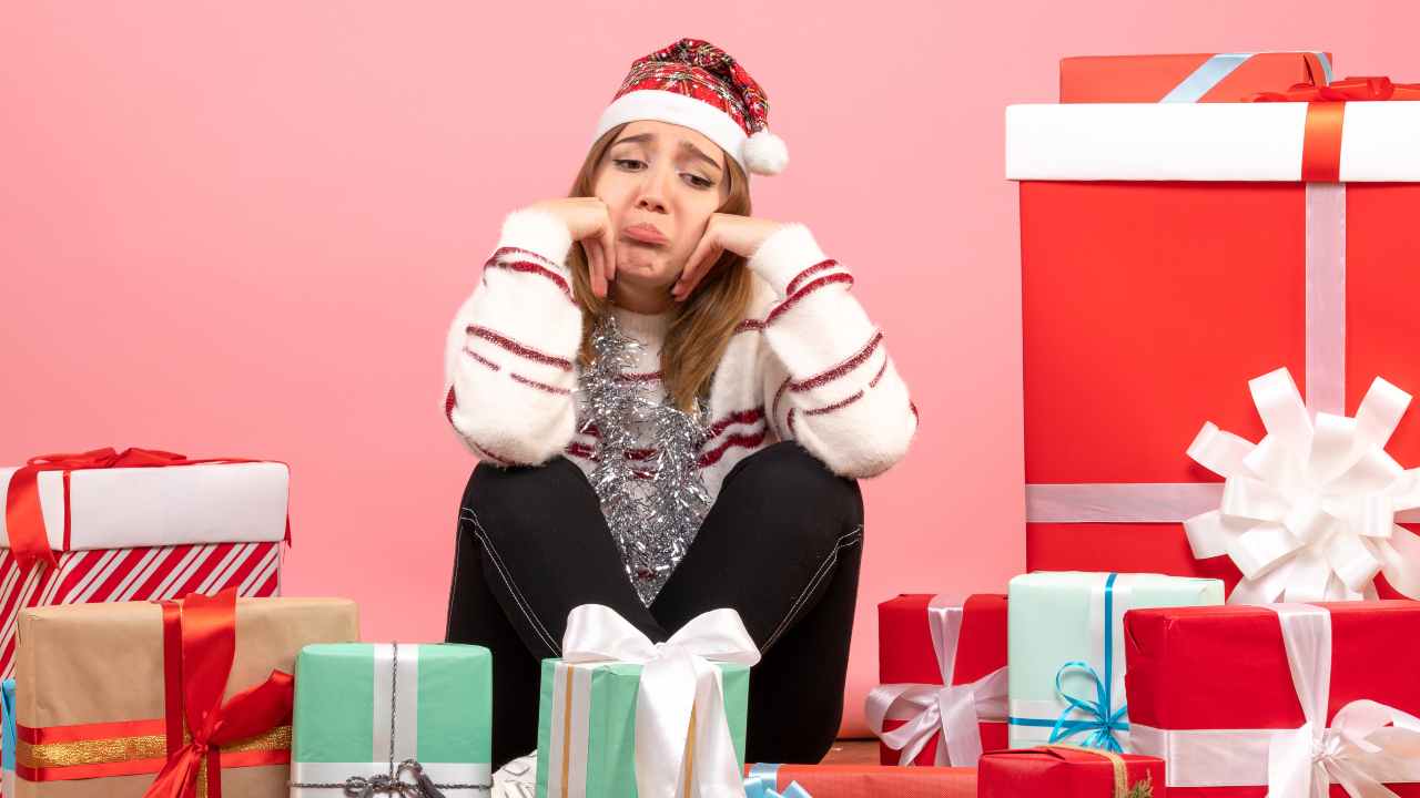 Ragazza triste a Natale 20211224 nonsapeviche.com