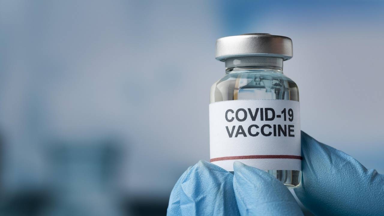 Mio figlio ha avuto il covid, lo devo comunque vaccinare? Le risposte degli esperti ai dubbi dei genitori