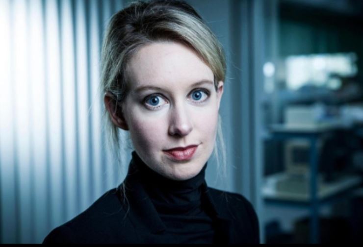 Elizabeth Holmes con la sua startup ha truffato un paese intero, la condanna