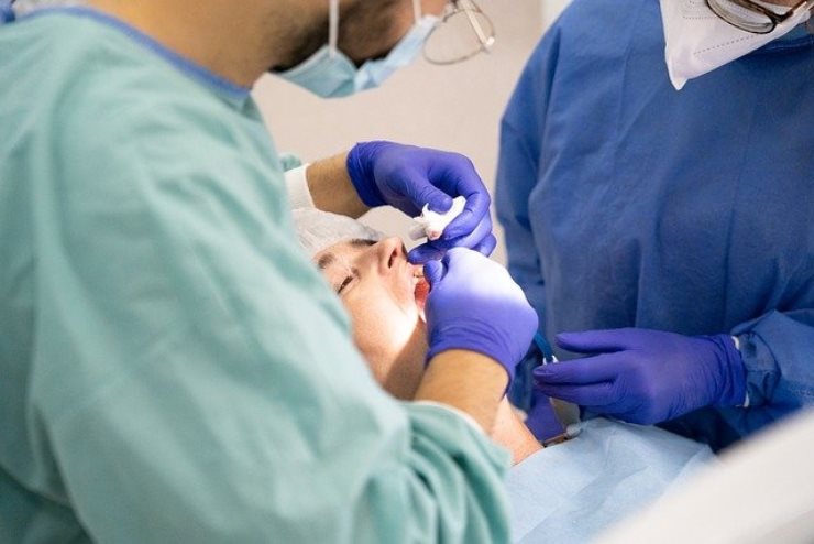 Mal di denti senza carie, potrebbe essere un serio problema di gengive