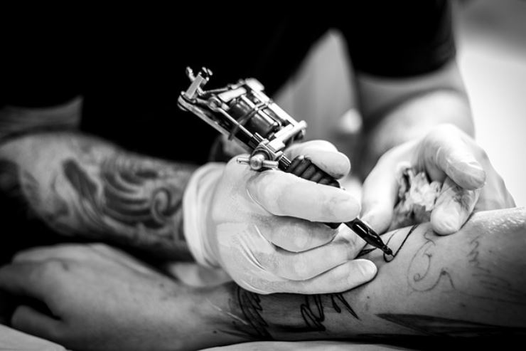 Un tatuaggio non è per sempre, ecco cosa si può fare per eliminarlo