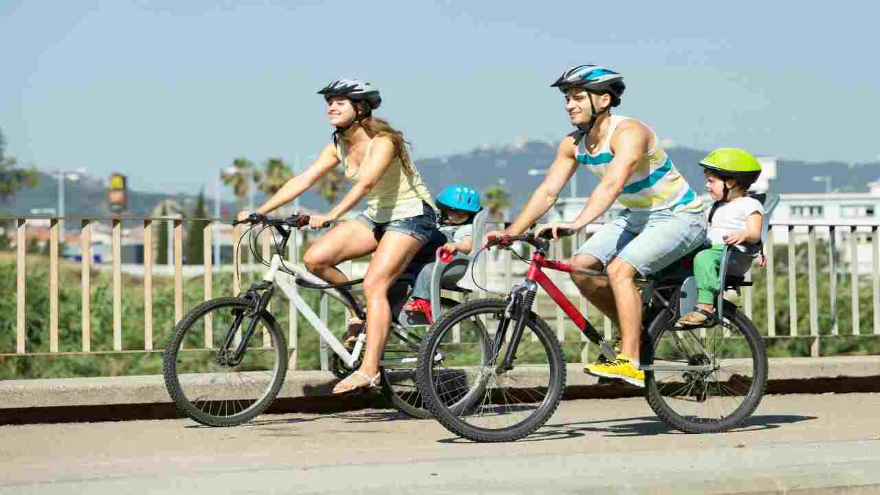 Ecco perchè la bici in città ai nostri bambini non fa bene, meglio evitare!