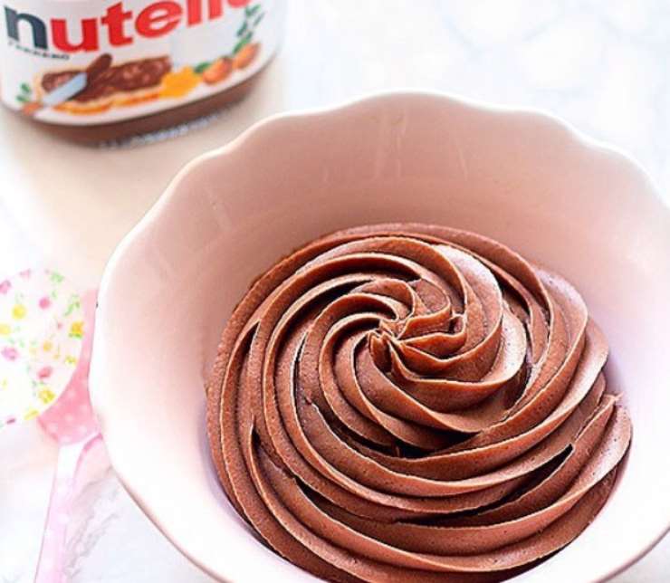 La nutella e buona ma la crema ancora di più, ecco come la potete preparare in casa