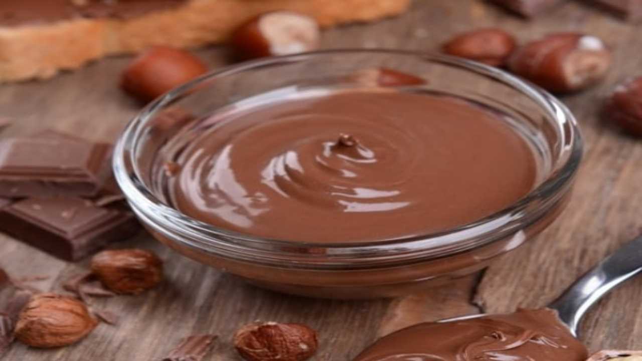 La nutella e buona ma la crema ancora di più, ecco come la potete preparare in casa