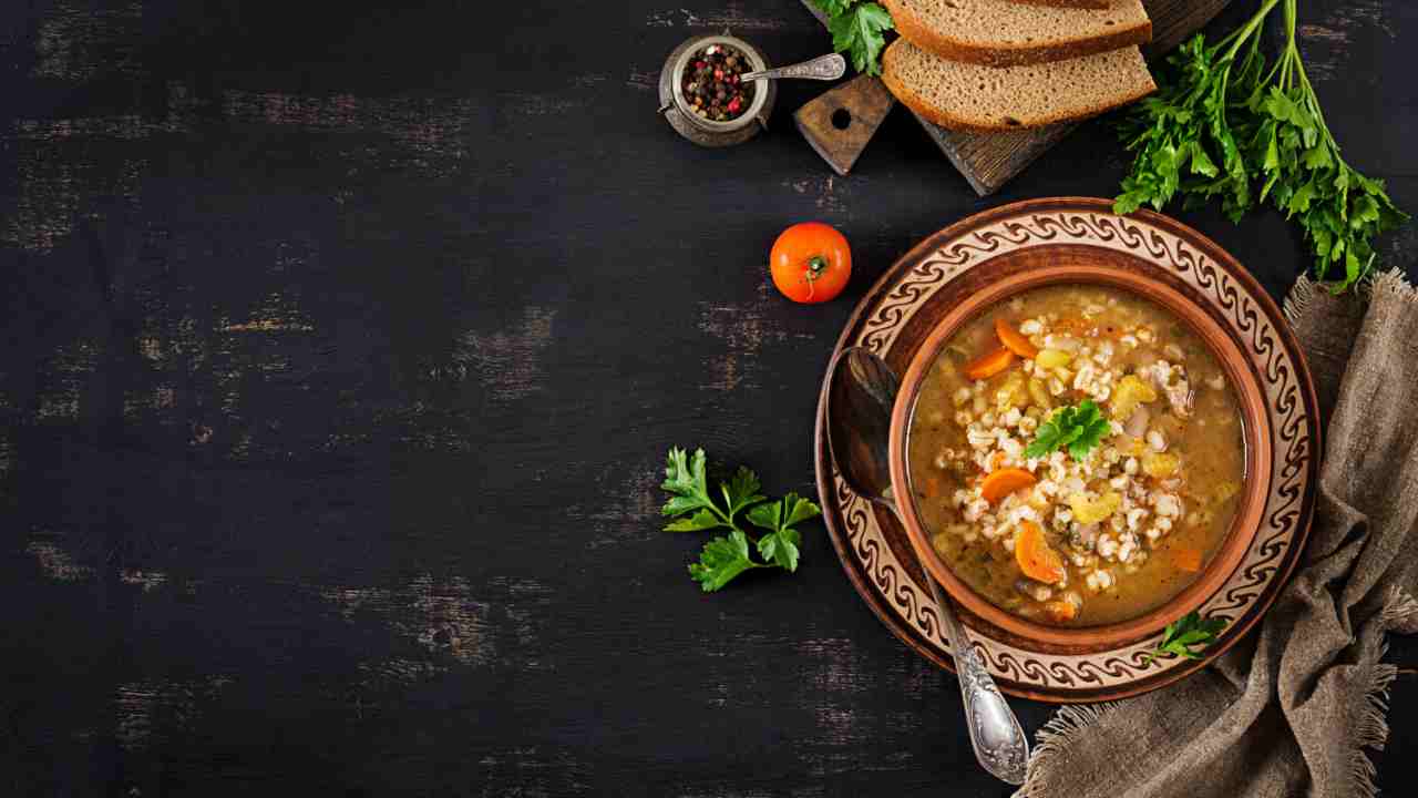 Lo sapevi che le zuppe sono delle ottime ricette detox : eccone 3 per te! 2022-02-13 Nonsapeviche.com