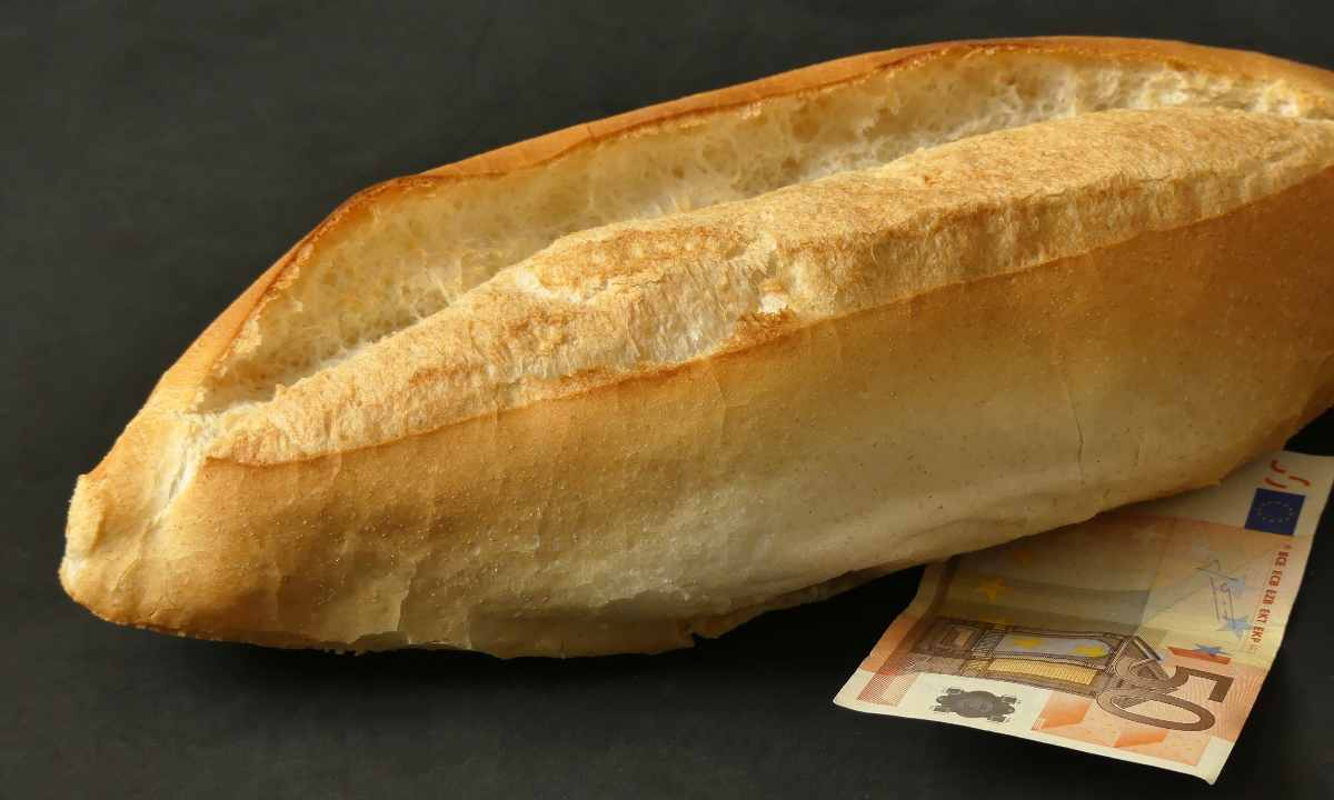 stangata pane pasta 20220227 - Nonsapeviche.com