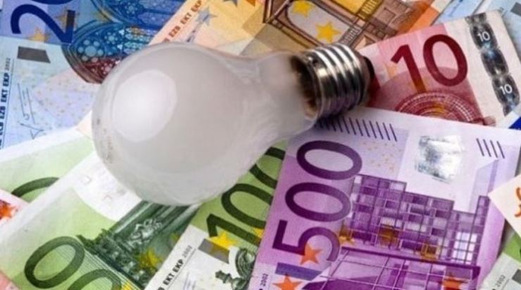 7 trucchi per risparmiare e consumare meno energia in casa