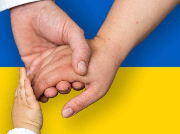Come aiutare i bambini ucraini e salvarli dalla guerra: tra adozione e affido