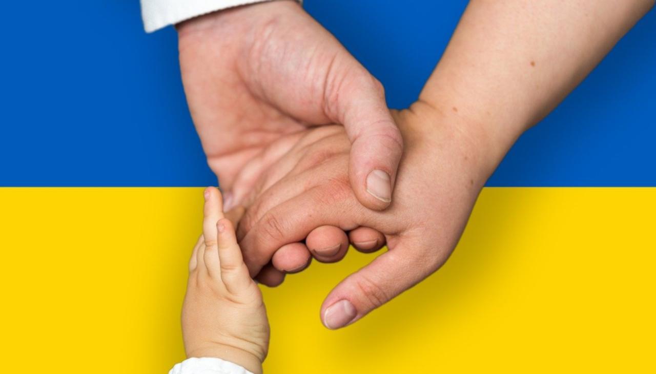 Come aiutare i bambini ucraini e salvarli dalla guerra: tra adozione e affido