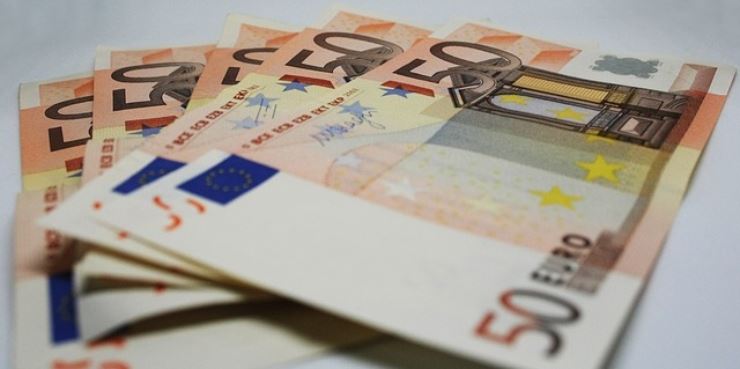 Come rinnovare la patente e risparmiare 50 euro con questo trucchetto