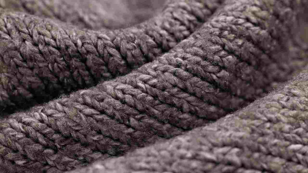 come trattare i maglioni di lana da riporre via per l'anno prossimo