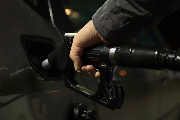 Ma quale caro benzina, cosa sta succedendo al Diesel follia pura