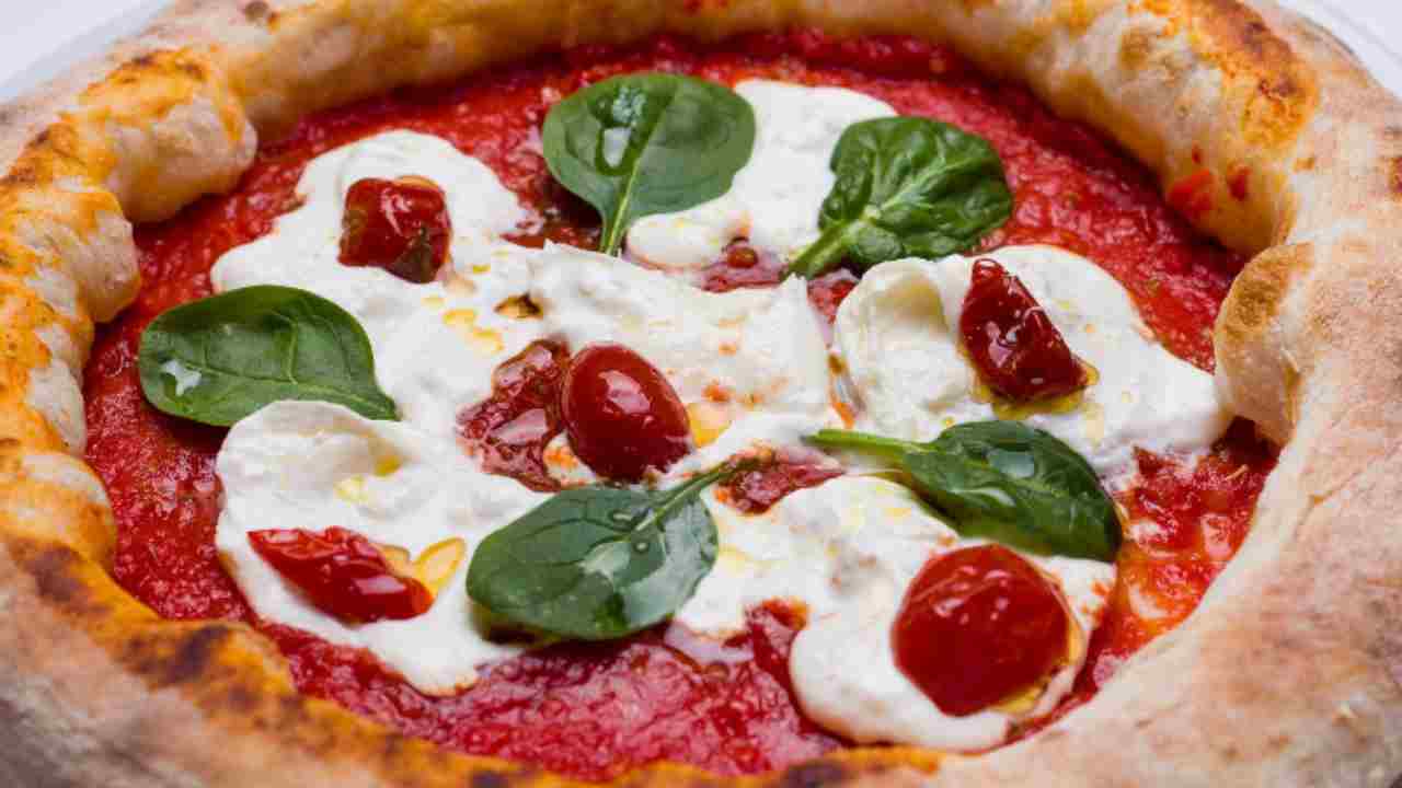 pizza croccante, leggera e asciutta, finalmente un impasto sena lievitazione