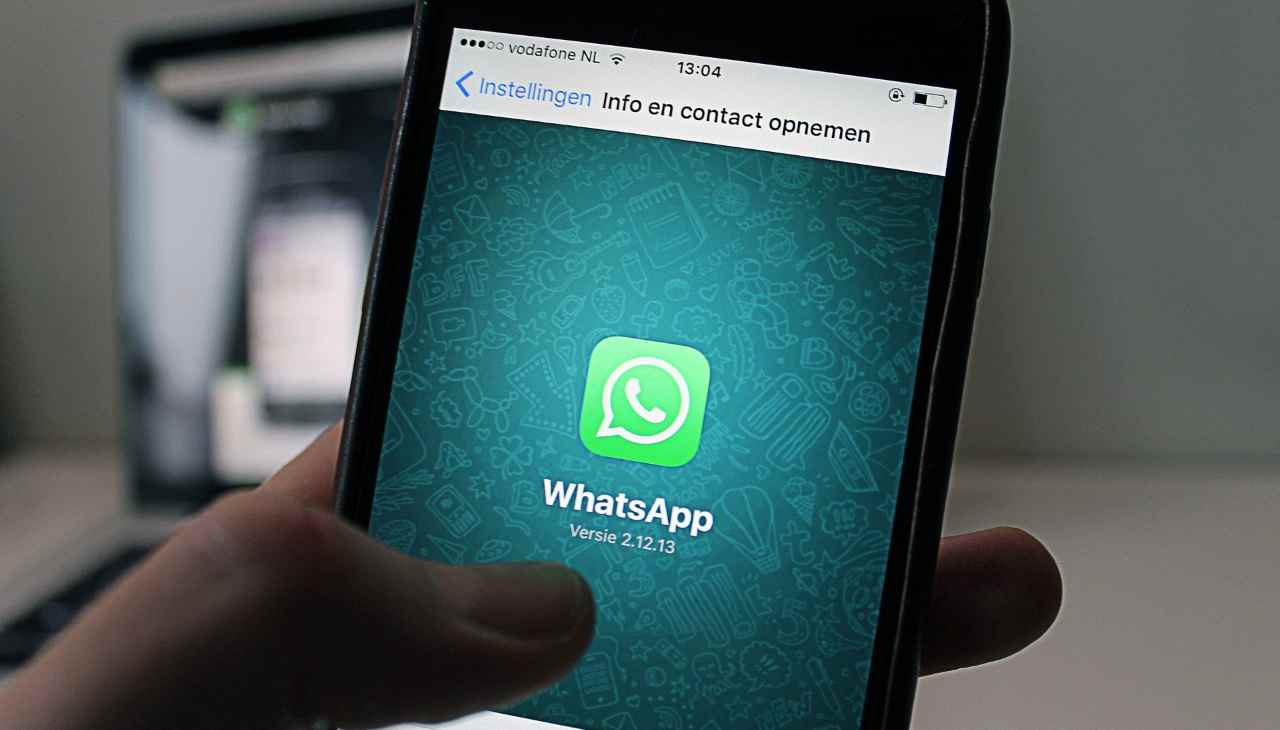 Whatsapp ha un menù segreto con diverse funzionalità: ecco come trovarlo