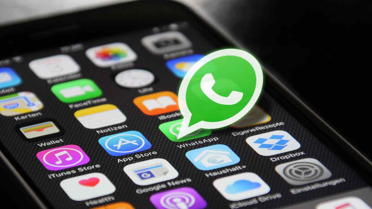 Whatsapp, la novità per ascoltare gli audio e i messaggi vocali è rivoluzionaria