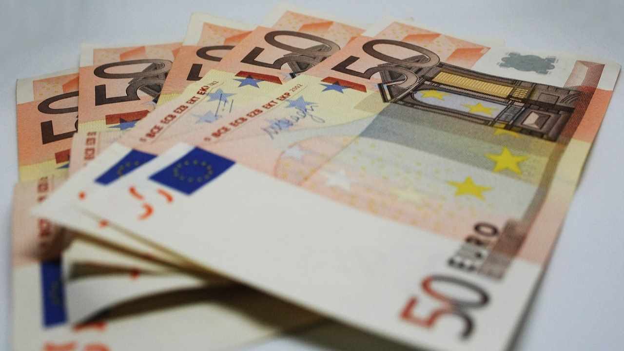 Pensione previste 155 euro per chi non supera un reddito, ecco quel documenti presentare all'INPS