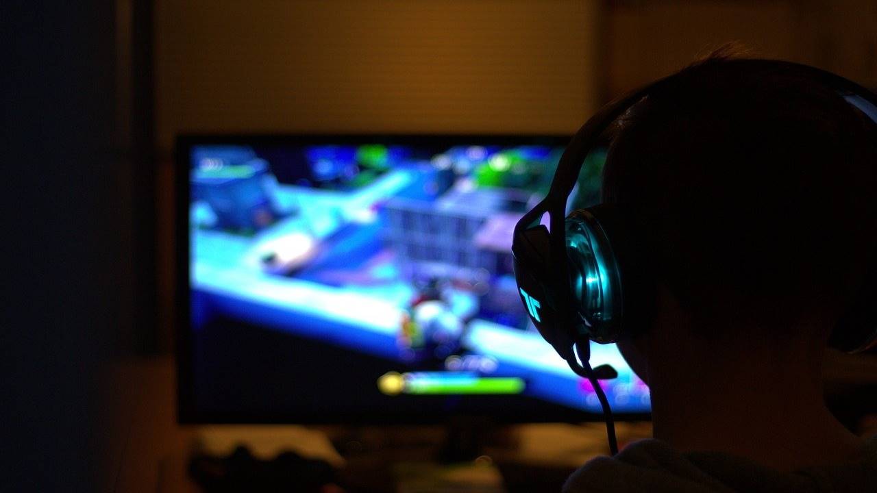"Videogiochi come cocaina": l'appello degli esperti contro la disconnessione generazionale